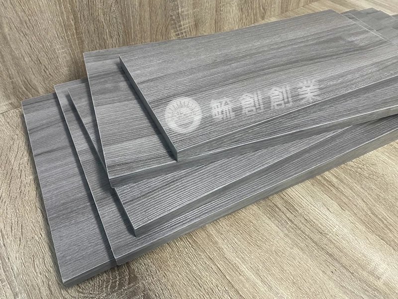 灰胡桃木板-板材裁切